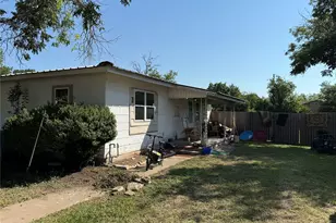 607 N Kirk St, Hico, TX 76457 - Photo 11