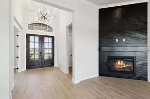 121 Swan Lake Dr, Waxahachie, TX 75165 - Photo 3