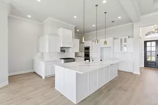 121 Swan Lake Dr, Waxahachie, TX 75165 - Photo 9