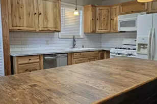 108 2nd St, Whitney, TX 76692 - Photo 3