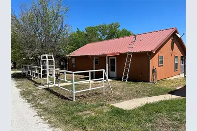 348 Lake Loop, Bellevue, TX 76228 - Photo 3