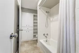 13027 Harkness Dr, Dallas, TX 75243 - Photo 35