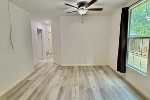 605 E Hickory St, Kaufman, TX 75142 - Photo 5