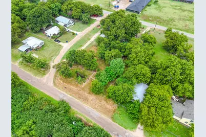 304 W Cleveland Avenue, Whitney, TX 76692 - Photo 7
