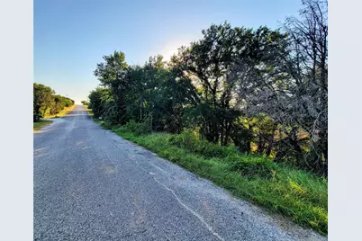 2444 Hermosa Hills Court, Granbury, TX 76048 - Photo 17