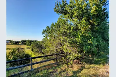 2444 Hermosa Hills Court, Granbury, TX 76048 - Photo 15