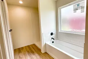 4033 Tarpon Springs Dr, Fort Worth, TX 76123 - Photo 5