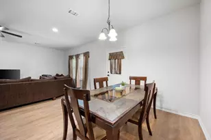 283 E Golden Oaks Dr, Mabank, TX 75156 - Photo 3