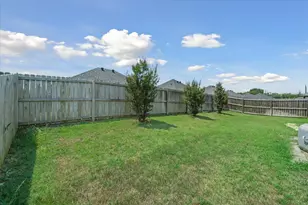 332 Kingdom Blvd, Lindale, TX 75771 - Photo 33