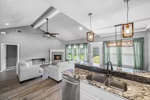 332 Kingdom Blvd, Lindale, TX 75771 - Photo 17