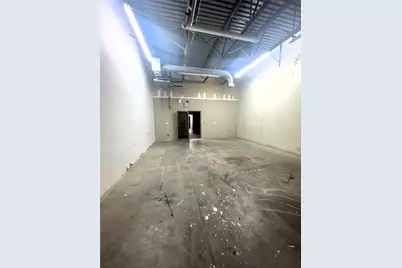 6100 W Pioneer Parkway #100, Arlington, TX 76013 - Photo 9