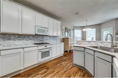 9513 Thorncliff Drive, Frisco, TX 75035 - Photo 13