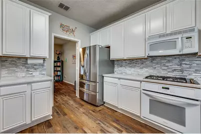 9513 Thorncliff Drive, Frisco, TX 75035 - Photo 15