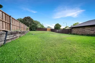 1712 Rosemeade Cir, Carrollton, TX 75007 - Photo 31