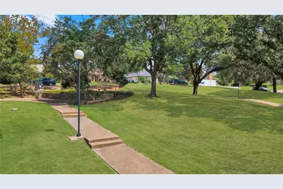 1712 Rosemeade Circle, Carrollton, TX 75007 - Photo 33
