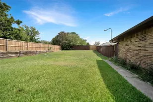 1712 Rosemeade Cir, Carrollton, TX 75007 - Photo 29