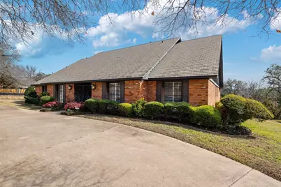 1421 Westover Lane, Westover Hills, TX 76107 - Photo 3