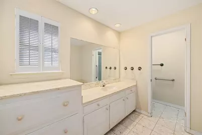 1421 Westover Lane, Westover Hills, TX 76107 - Photo 25