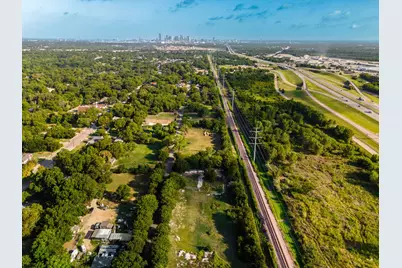 4614 Kolloch Drive, Dallas, TX 75216 - Photo 9