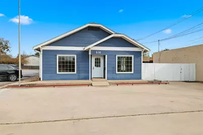 516 N Locust Street, Denton, TX 76201 - Photo 1