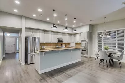 1717 Parkwood Drive, Grapevine, TX 76051 - Photo 5