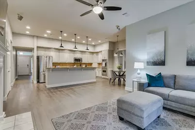 1717 Parkwood Drive, Grapevine, TX 76051 - Photo 9