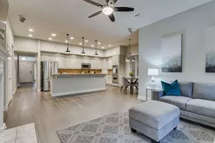 1717 Parkwood Dr, Grapevine, TX 76051 - Photo 9