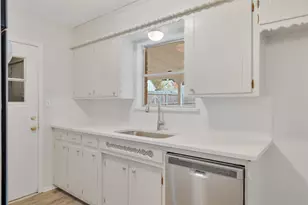 804 Natchez Ave, Bedford, TX 76022 - Photo 17