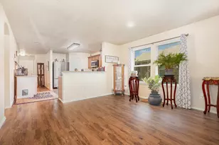 1509 Meadow Creek Dr, Princeton, TX 75407 - Photo 3