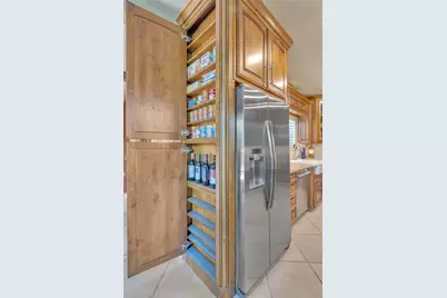 401 Canyon Creek Trail, Fort Worth, TX 76112 - Photo 17