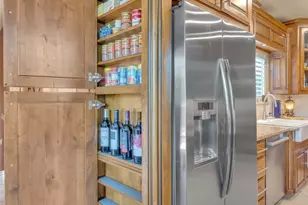 401 Canyon Creek Trail, Fort Worth, TX 76112 - Photo 17