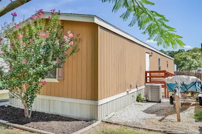 6631 Dayla Court, Granbury, TX 76049 - Photo 13