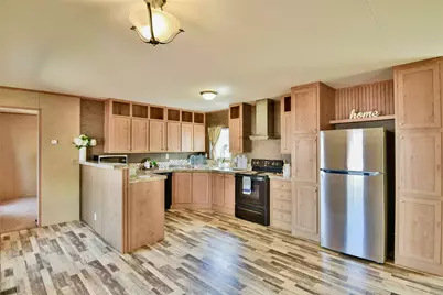 6631 Dayla Court, Granbury, TX 76049 - Photo 7