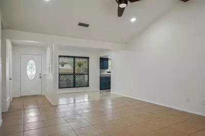 1138 Southwood Court, Lewisville, TX 75067 - Photo 9