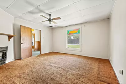 604 S Santa Fe Street, Wolfe City, TX 75496 - Photo 9