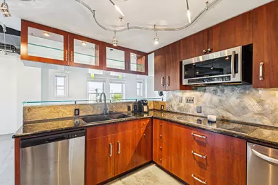 329 E Colorado Boulevard #305, Dallas, TX 75203 - Photo 15