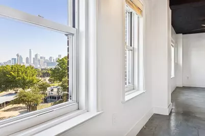 329 E Colorado Boulevard #305, Dallas, TX 75203 - Photo 11