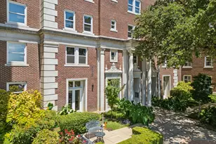 329 E Colorado Blvd, Dallas, TX 75203 - Photo 3