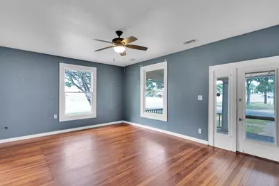 607 W Brown Street, Ennis, TX 75119 - Photo 13