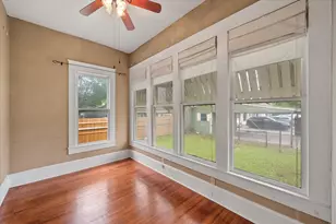 607 W Brown St, Ennis, TX 75119 - Photo 17