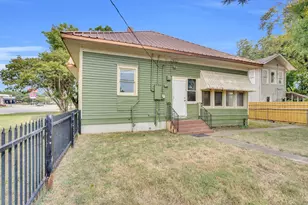 607 W Brown St, Ennis, TX 75119 - Photo 31