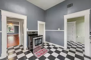 607 W Brown St, Ennis, TX 75119 - Photo 11