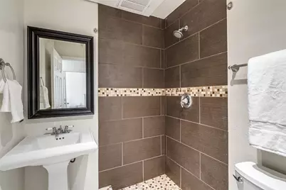 218 N Beacon Street #102, Dallas, TX 75214 - Photo 11