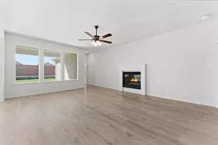 2045 Kelva Dr, Fort Worth, TX 76052 - Photo 17