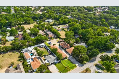 1516 W 7th Street, Irving, TX 75060 - Photo 23