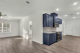 125 Sedona Crk Ct, Poolville, TX 76487 - Photo 13