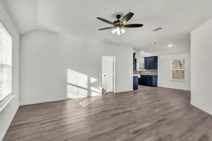 125 Sedona Crk Ct, Poolville, TX 76487 - Photo 5