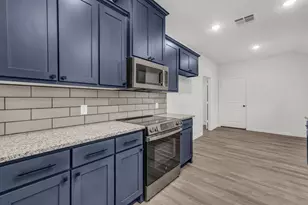 125 Sedona Crk Ct, Poolville, TX 76487 - Photo 15