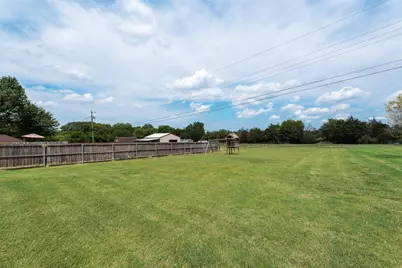 6268 Crest Lane, Oak Grove, TX 75142 - Photo 17
