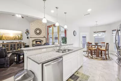 4611 Great Plains Way, Mansfield, TX 76063 - Photo 13